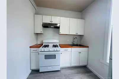 86.5 Garden Street #3, Poughkeepsie, NY 12601 - Photo 2