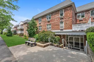 40 Daley Pl, Lynbrook, NY 11563 - Photo 16
