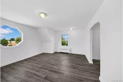 40 Amackassin Terrace, Yonkers, NY 10703 - Photo 12