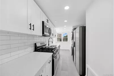 40 Amackassin Terrace, Yonkers, NY 10703 - Photo 6