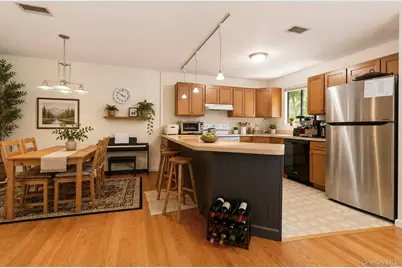 48 Overlook Commons, Yorktown Heights, NY 10598 - Photo 2