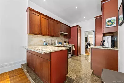 311 W 78th Street, New York, NY 10024 - Photo 8