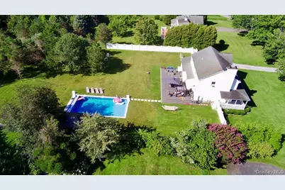 265 Old Field Court, Mattituck, NY 11952 - Photo 1