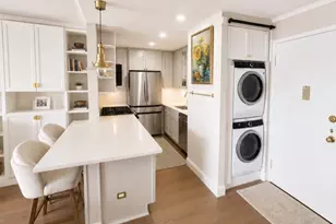 27110 Grand Central Pkwy, Floral Park, NY 11005 - Photo 4