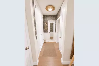 27110 Grand Central Parkway #2T, Floral Park, NY 11005 - Photo 6