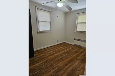 560 E Broadway #Side, Long Beach, NY 11561 - Photo 8