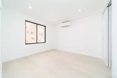 132-55 41 Road #3B, Flushing, NY 11355 - Photo 6