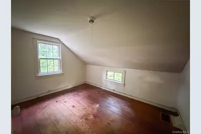 126 S Quaker Lane, Hyde Park, NY 12538 - Photo 10