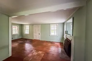 126 S Quaker Ln, Hyde Park, NY 12538 - Photo 6