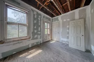 225 Dubois St, Newburgh, NY 12550 - Photo 18