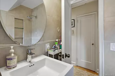 13 Campus Place #SL, Scarsdale, NY 10583 - Photo 20