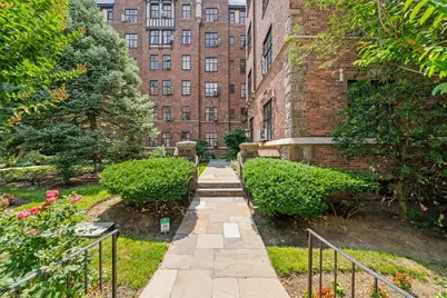 2 Westchester Avenue #4N, White Plains, NY 10601 - Photo 4
