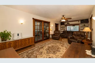 16 Yaphank Middle Island Road, Middle Island, NY 11953 - Photo 14