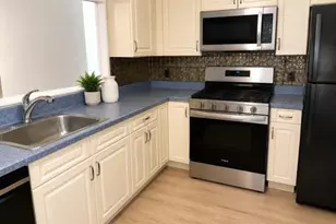14 Shorehaven Blvd, Ronkonkoma, NY 11779 - Photo 4