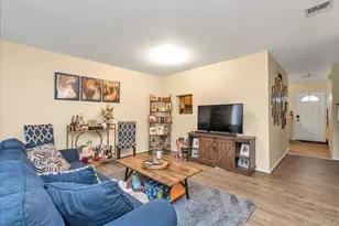 1027 Jerusalem Ave, Uniondale, NY 11553 - Photo 2