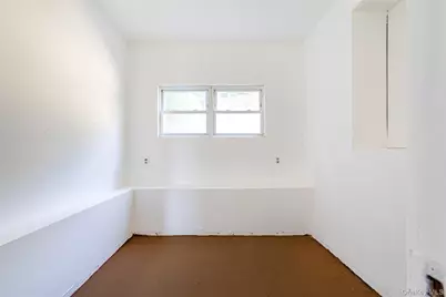 22 Grove Street, New York, NY 10304 - Photo 8
