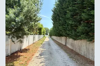 15 Comet Place, Patchogue, NY 11772 - Photo 2