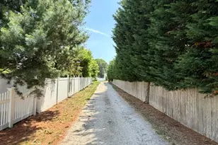 15 Comet Pl, Patchogue, NY 11772 - Photo 2