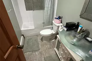 95 E Riviera Dr, Lindenhurst, NY 11757 - Photo 6
