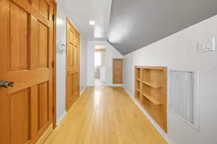 95 E Riviera Dr, Lindenhurst, NY 11757 - Photo 14