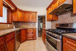 53-109 63rd St, Maspeth, NY 11378 - Photo 4