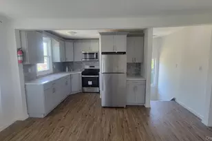 83 Kraemer St, Hicksville, NY 11801 - Photo 4