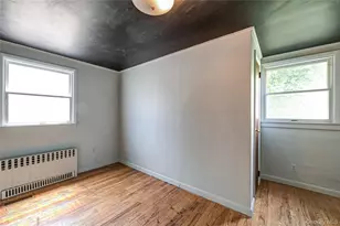 118 Tamarack St, Islip, NY 11751 - Photo 22