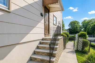 74 Highview Avenue, New York, NY 10301 - Photo 24