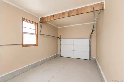 74 Highview Avenue, New York, NY 10301 - Photo 32