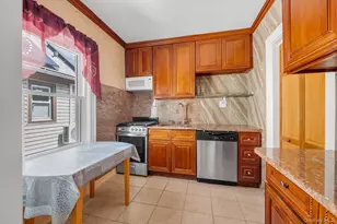 102-06 63 Ave, Forest Hills, NY 11375 - Photo 6