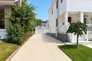 83 Lyon Pl, Lynbrook, NY 11563 - Photo 26