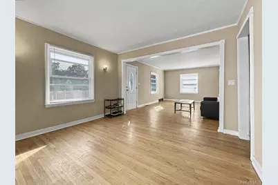 25 Independence Avenue, Middletown, NY 10940 - Photo 4
