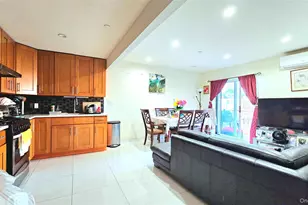 42-08 164th St, Flushing, NY 11358 - Photo 10