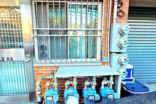 42-10 164th St, Flushing, NY 11358 - Photo 4