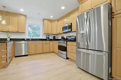 10 Pepperill Court, New City, NY 10956 - Photo 12
