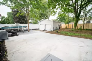 11 Berry Ln, Centereach, NY 11720 - Photo 24