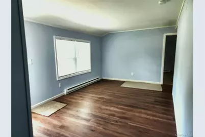 548 Taylor Avenue, Patchogue, NY 11772 - Photo 8