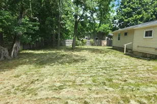 548 Taylor Ave, Patchogue, NY 11772 - Photo 14