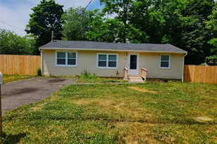 548 Taylor Ave, Patchogue, NY 11772 - Photo 16