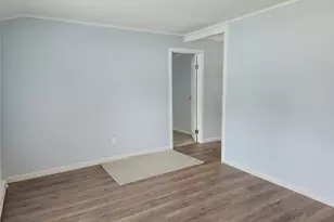 548 Taylor Ave, Patchogue, NY 11772 - Photo 10