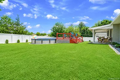 1 Blue Spruce Lane, Commack, NY 11725 - Photo 8