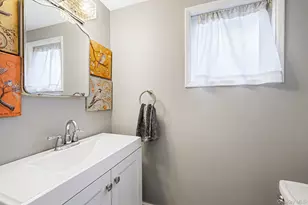 1 Blue Spruce Ln, Commack, NY 11725 - Photo 32