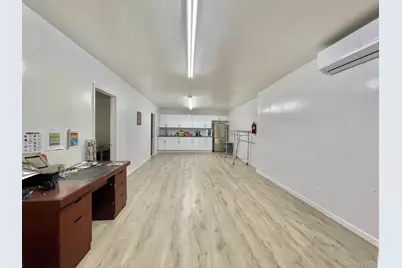 10416 150th Street, Jamaica, NY 11435 - Photo 4