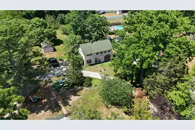 449 Montauk Highway, East Moriches, NY 11940 - Photo 32