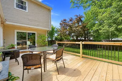 145 Sioux Street, Ronkonkoma, NY 11779 - Photo 38