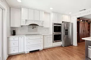 11 Tern Ct, East Islip, NY 11730 - Photo 12