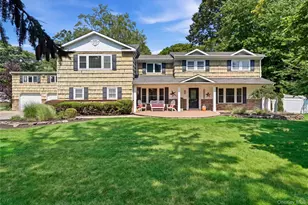 11 Tern Ct, East Islip, NY 11730 - Photo 2