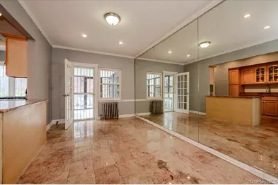 76-18 Utopia Parkway, Fresh Meadows, NY 11366 - Photo 4