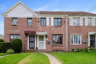76-18 Utopia Pkwy, Fresh Meadows, NY 11366 - Photo 1