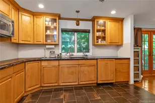 21 Laurel Ave, Sea Cliff, NY 11579 - Photo 8